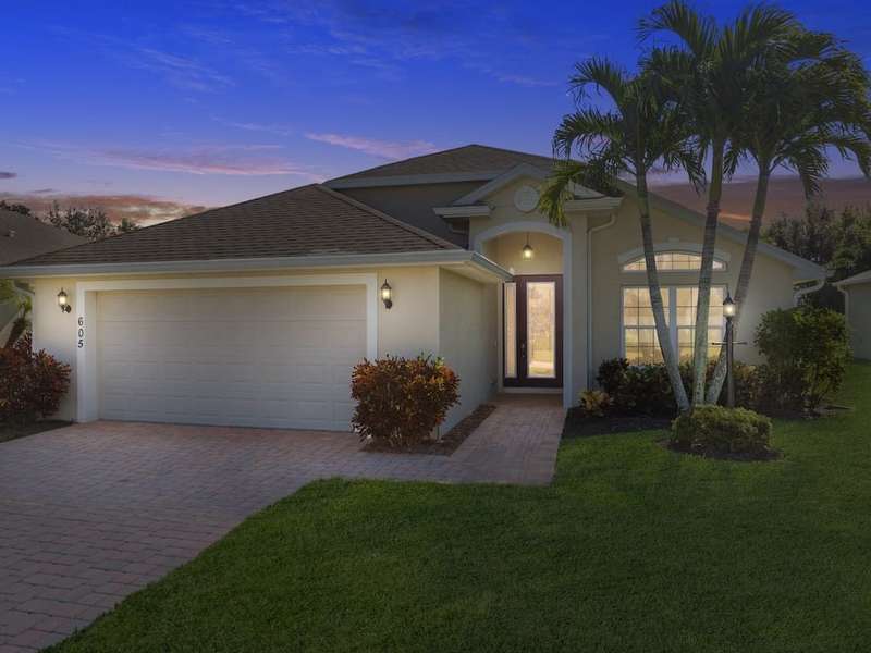 Front of Home - Twilight feature