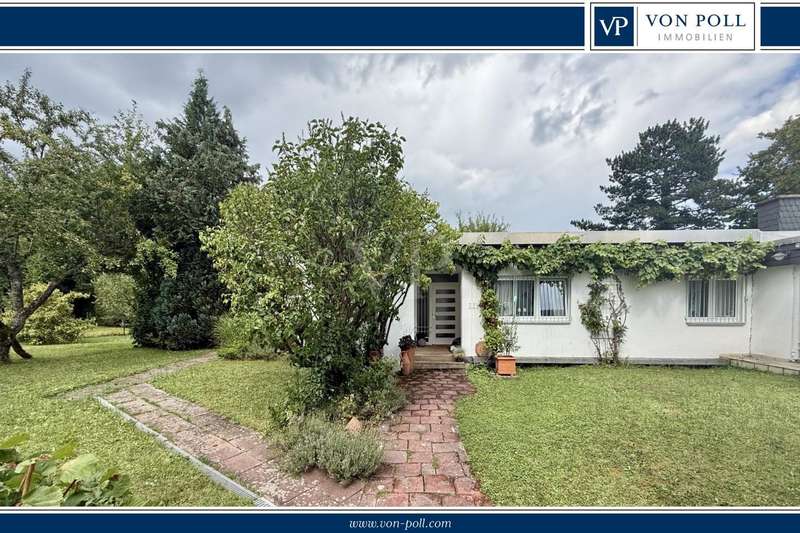 Traumgrundstück in zweiter Reihe und exklusiver Nachbarschaft