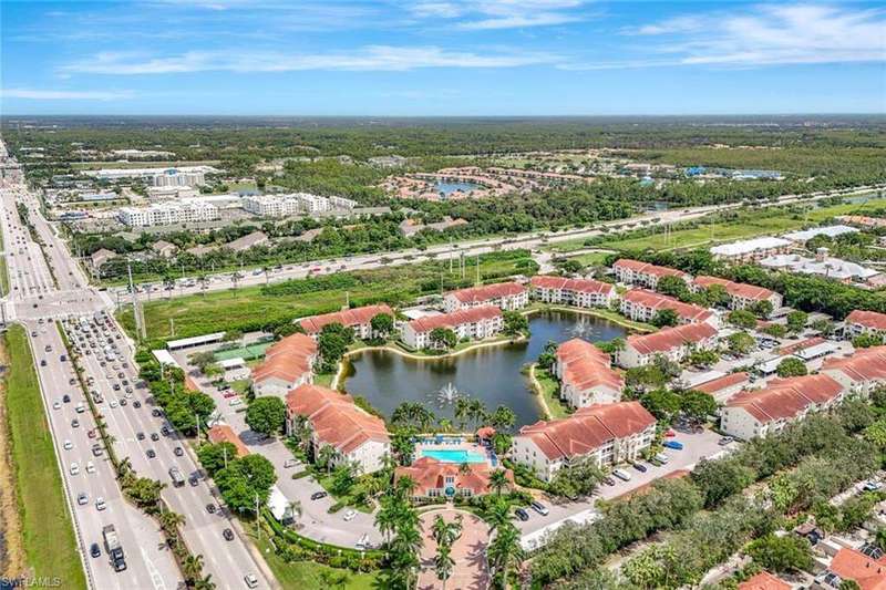 A+ School Distric and prime location in the heart of Naples