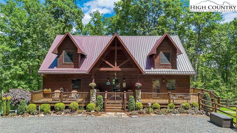 Tucked away in The Woodlands community, this cabin