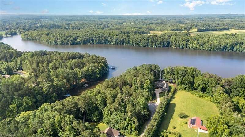Beautiful view of the lake.