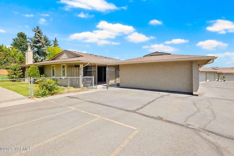 4912 Madera Way-1