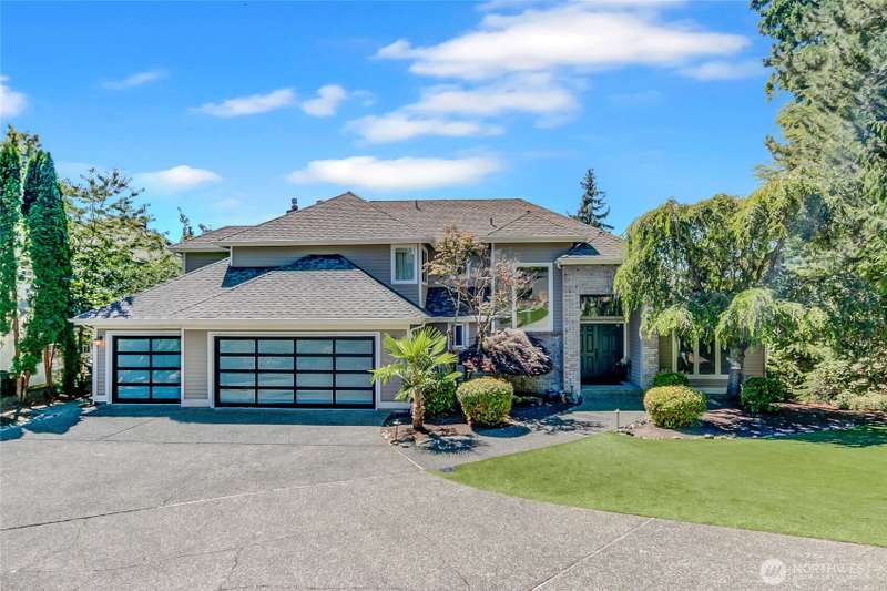 Beautiful view home in Bear Creek CC Community