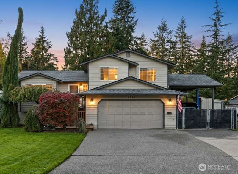 Plenty of level driveway parking and on a cul-de-sac.