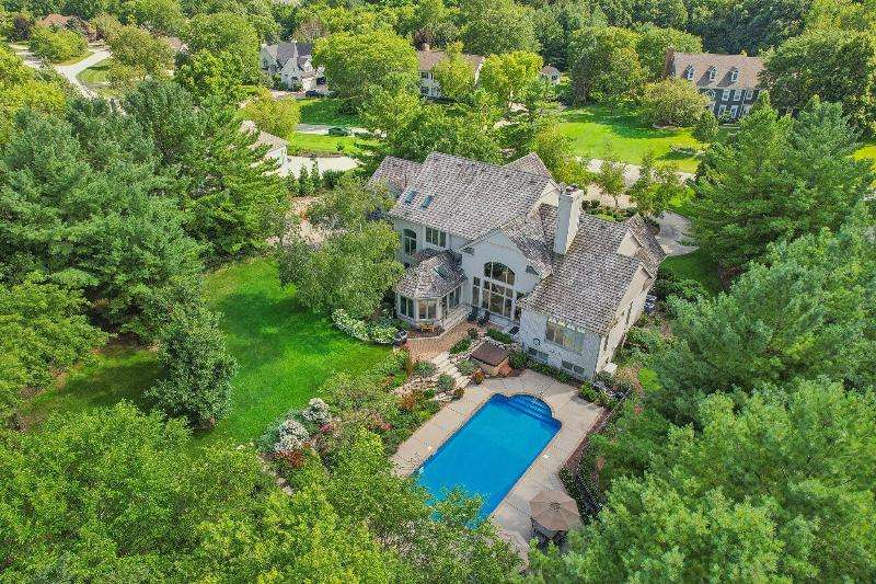 Elegant, Expansive, Private & Inviting