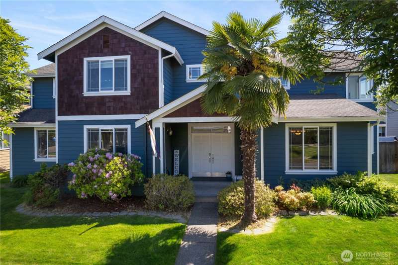 Welcome to this 3,384 sq ft two-story home, ideally nestled on a charming cul-de-sac within a well-maintained neighborhood. You'll love the sense of community here—sidewalk-lined streets, pride of ownership throughout, and a location that offers both peac