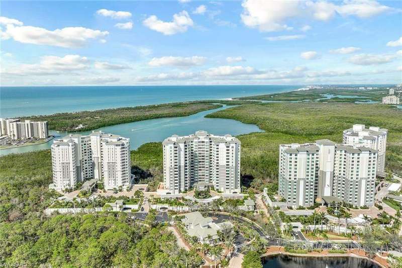 Grande Preserve at Vanderbilt Beach, the Gated Enclave at the Dunes of Naples