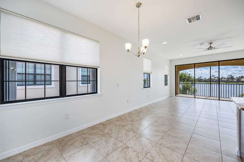 VIRTUALLY STAGED Great Room