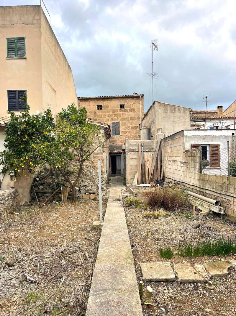 Haus-mit-Projekt-in-Pollensa