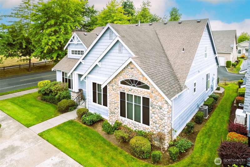 Elegant home near downtown Lynden