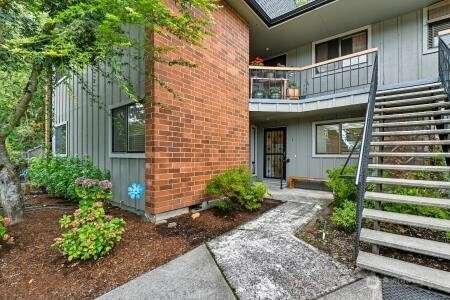 Entry Walkway to front door ground level end unit!