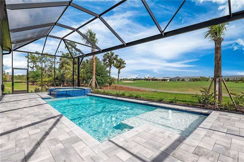 Screened Pool/Spa Decking
