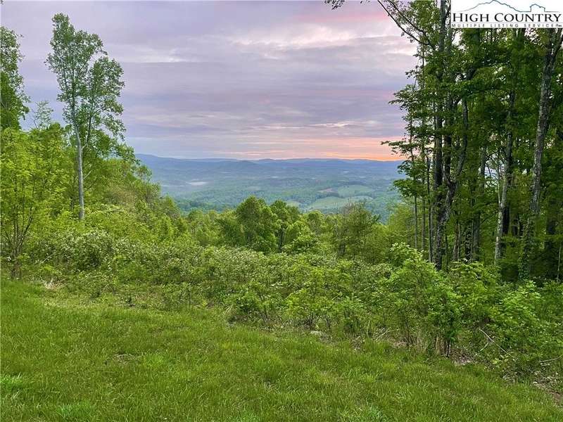 Long range mountain views.