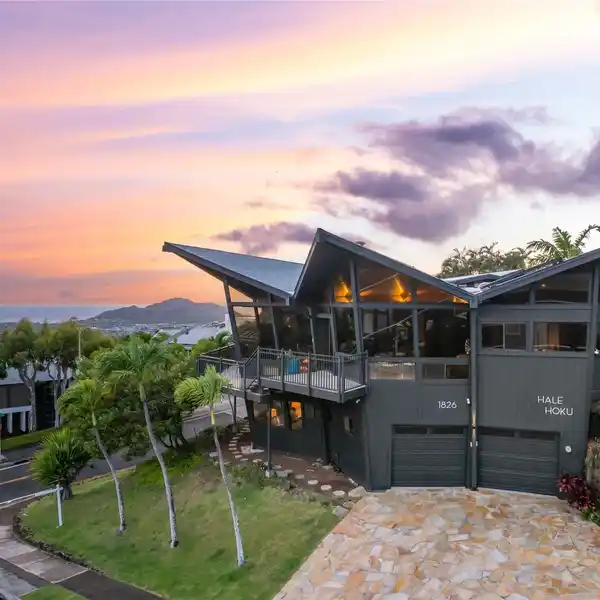 Architectural Masterpiece with Ocean and Diamond Head Views