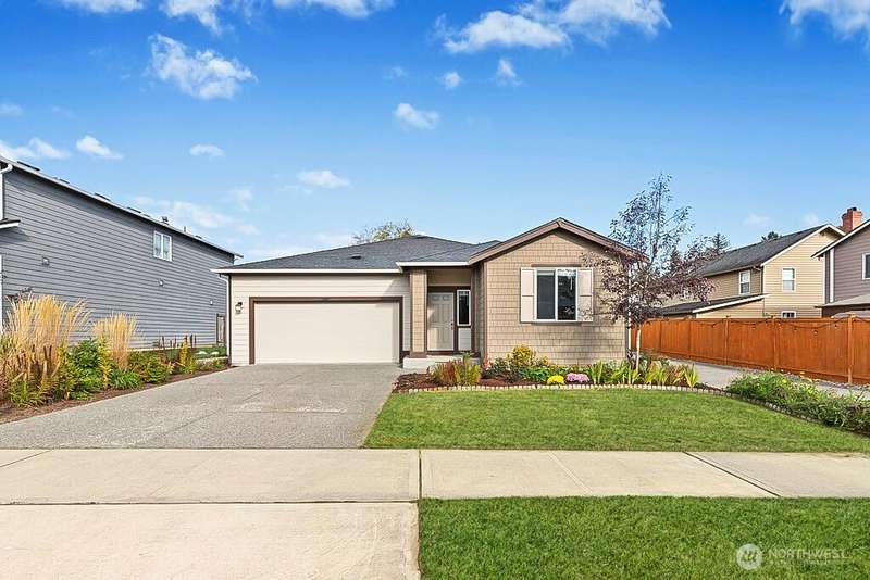 GORGEOUS Single Level Like New home in the Sultan Basin