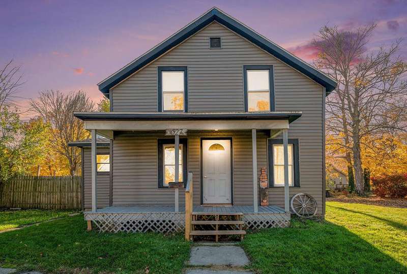 front view 527 Main Street Dowagiac MI