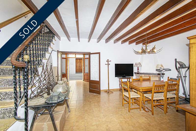 Casa-de-pueblo-con-patio-en-Pollensa