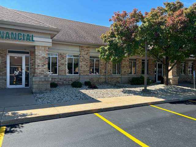 5027 Green Bay Rd. #116