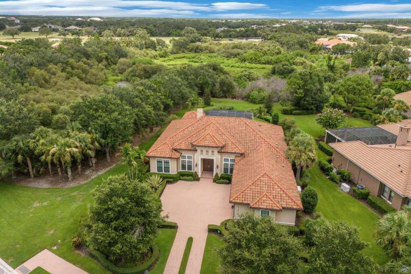 Wetlands on one side, Privacy from Neigbours on the other