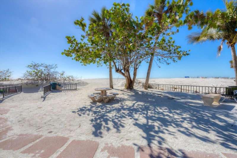 Private deeded beach access on Lido Key beach