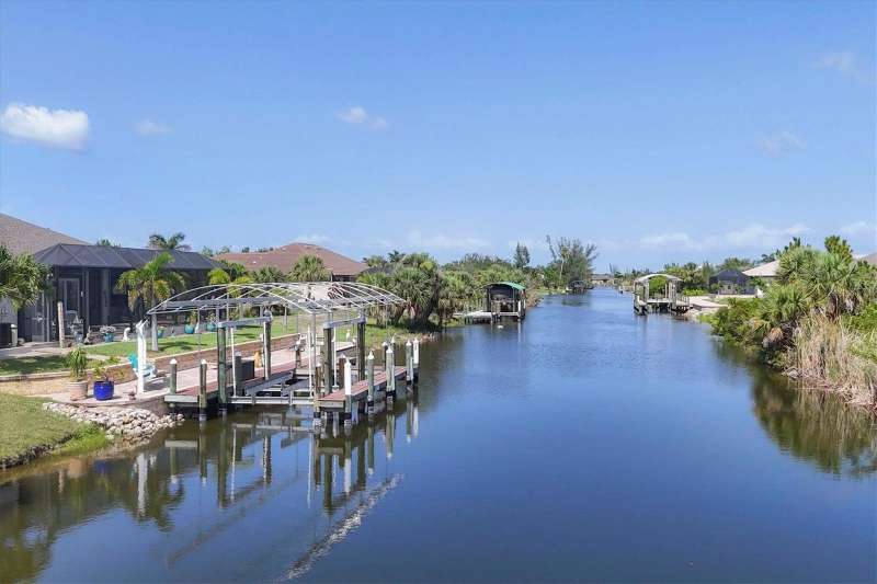 Notice the front Doors & Landscaping