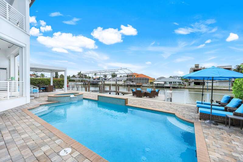 Coastal contemporary on the widest canal in Vanderbilt
