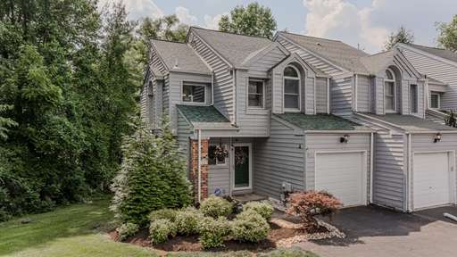 Welcome to 316 Pleasant Knoll Ct