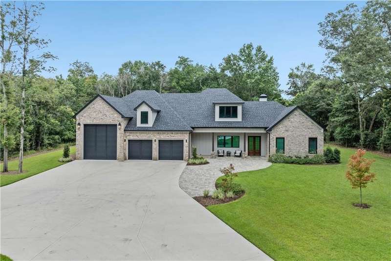 Triple Garage