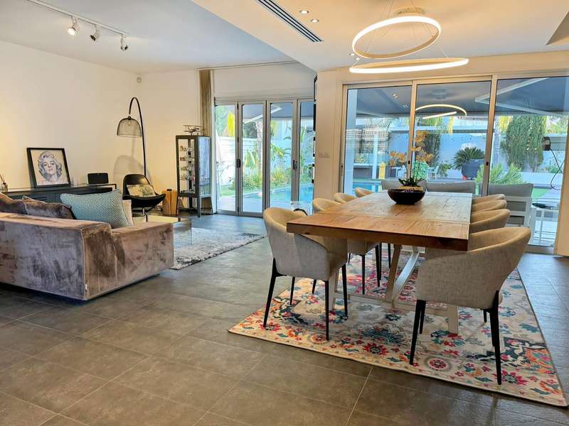 Charming Carolina Park Gem Image