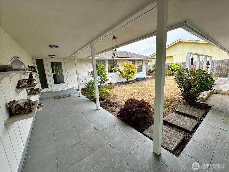 Charming Private Courtyard