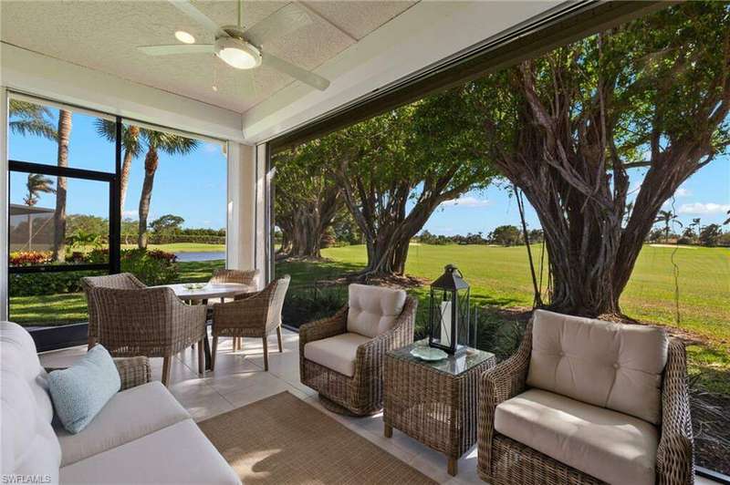 Sunroom featuring ceiling fan