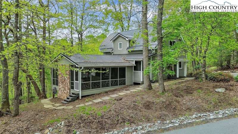 Welcome to 153 Turkey Knob Trail.