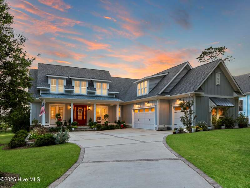 3623 White Cliffs front #1