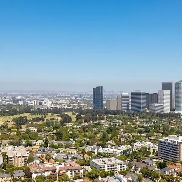 Luxurious Penthouse with Breathtaking Views on Wilshire Corridor