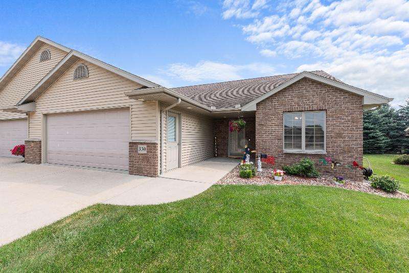 330 Clover Ln-36