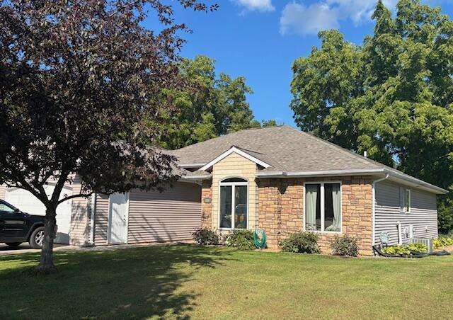 336 Kettle Moraine Dr N