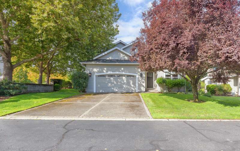 120 Gold River Ln