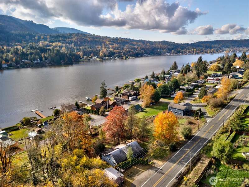 Beautiful West Facing View of Big Lake