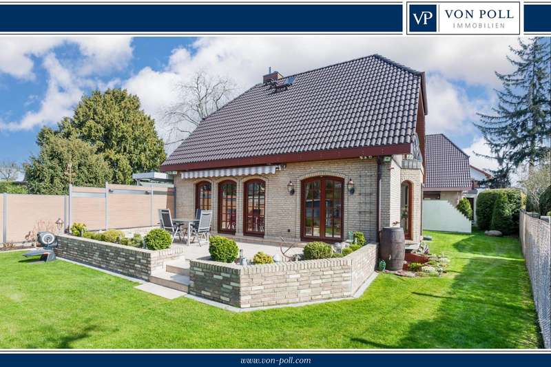 Stilvolles Einfamilienhaus mit sonnigen Aussichten auf idyllisch und liebevoll angelegtem Grundstück im Süden von Berlin