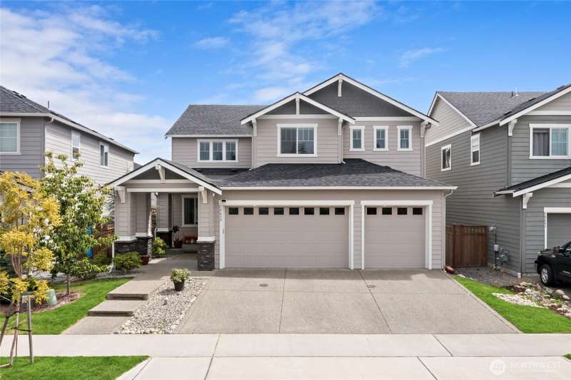 Home Sweet Home.   3 Car garage + Roofline lighting