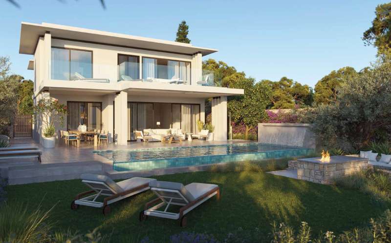 Luxurious Riverfront Green Villa! Image