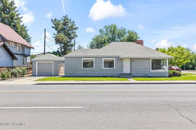 1108 Summitview Ave001