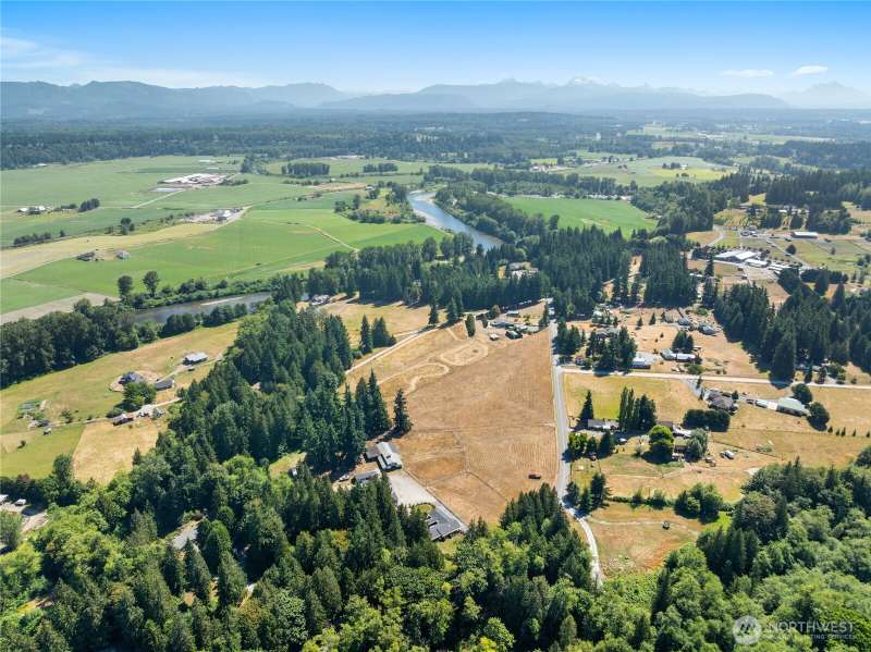 Welcome to your serene countryside estate with a fenced entry