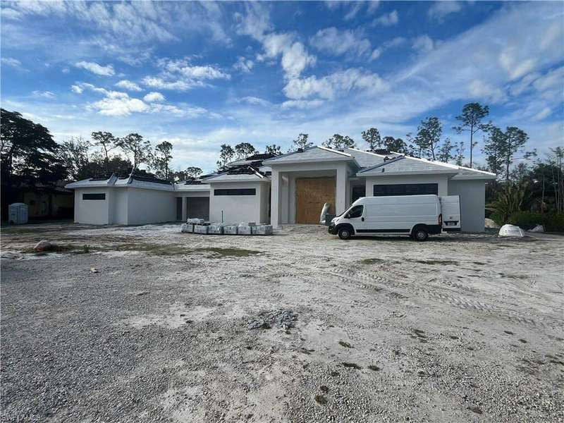 View of front of property with stucco siding