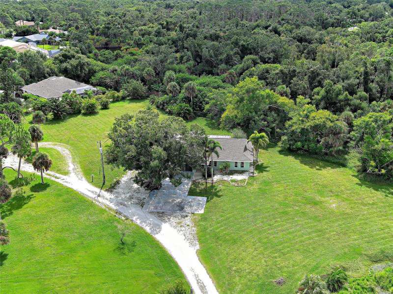 THIS IS A BEAUTIFUL PIECE OF PROPERTY.