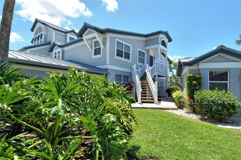 Walkway to residence