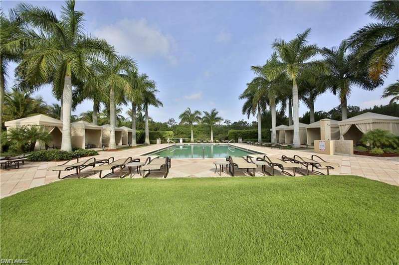 Serano Resort Style Pool and Cabanas