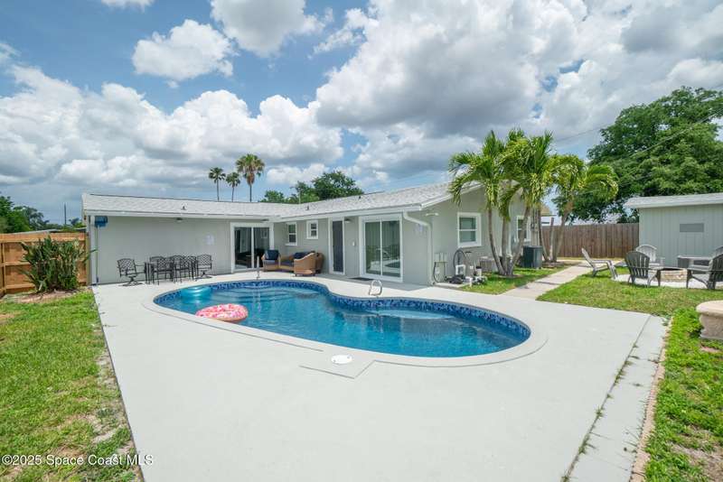 2184 Cheryl Ct., Melbourne, FL 32935-14