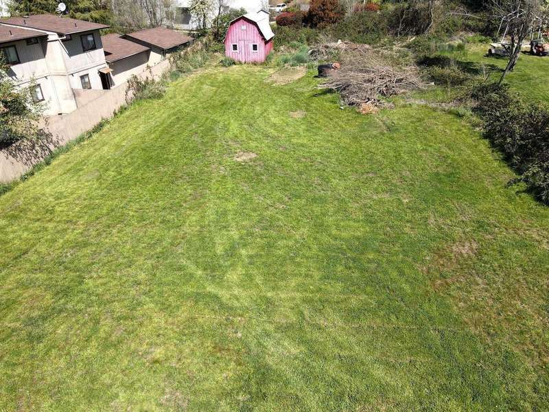 2060 NE Fairview Ave