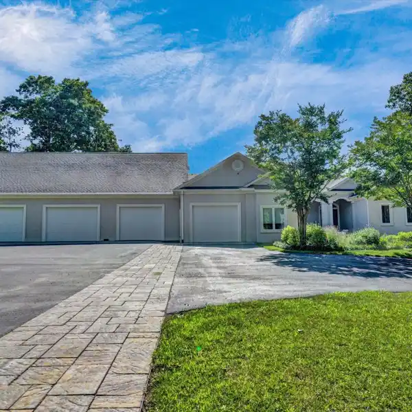 Secluded Estate with Panoramic Views and Luxury Amenities